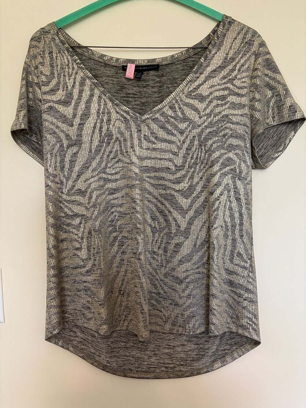 White House Black Market Metallic Zebra Print V-Neck Top Size L